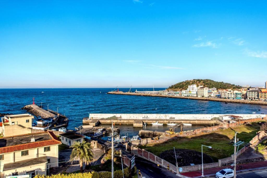 Odri Inn Jeju Bagian luar foto